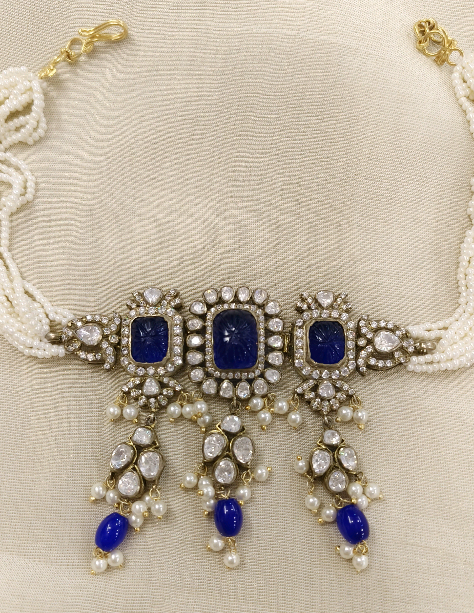 Nayaab Moissanite Choker With Blue Stones